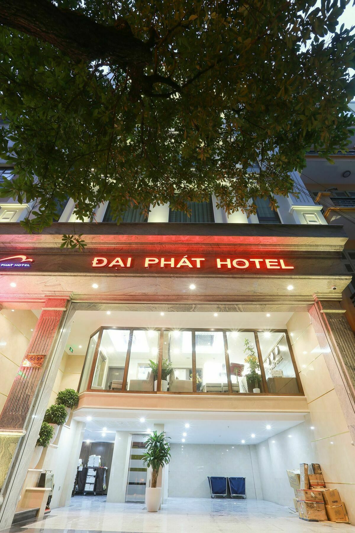 Dai Phat Hotel Hanoi Eksteriør billede